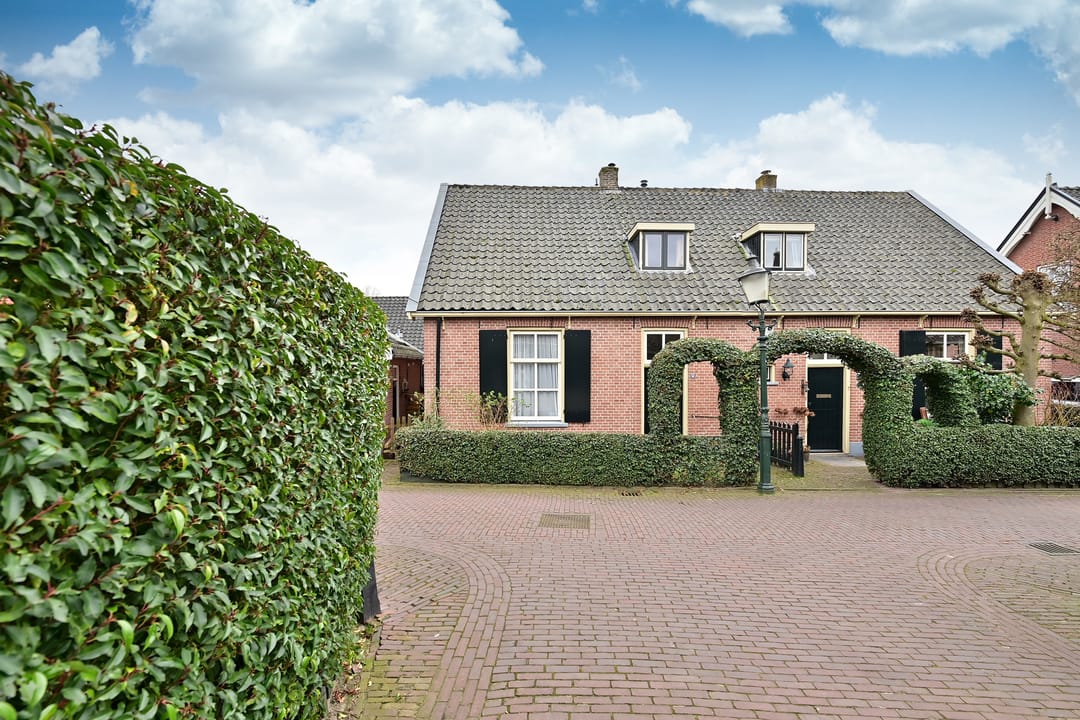 Photo 2 of Taandersstraat 14