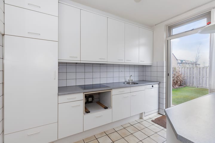 Photo 11 of Koolmeesstraat 2