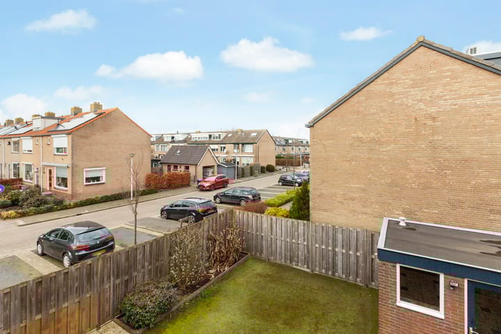 Photo 33 of Koolmeesstraat 2