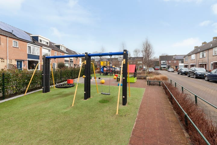 Photo 36 of Koolmeesstraat 2