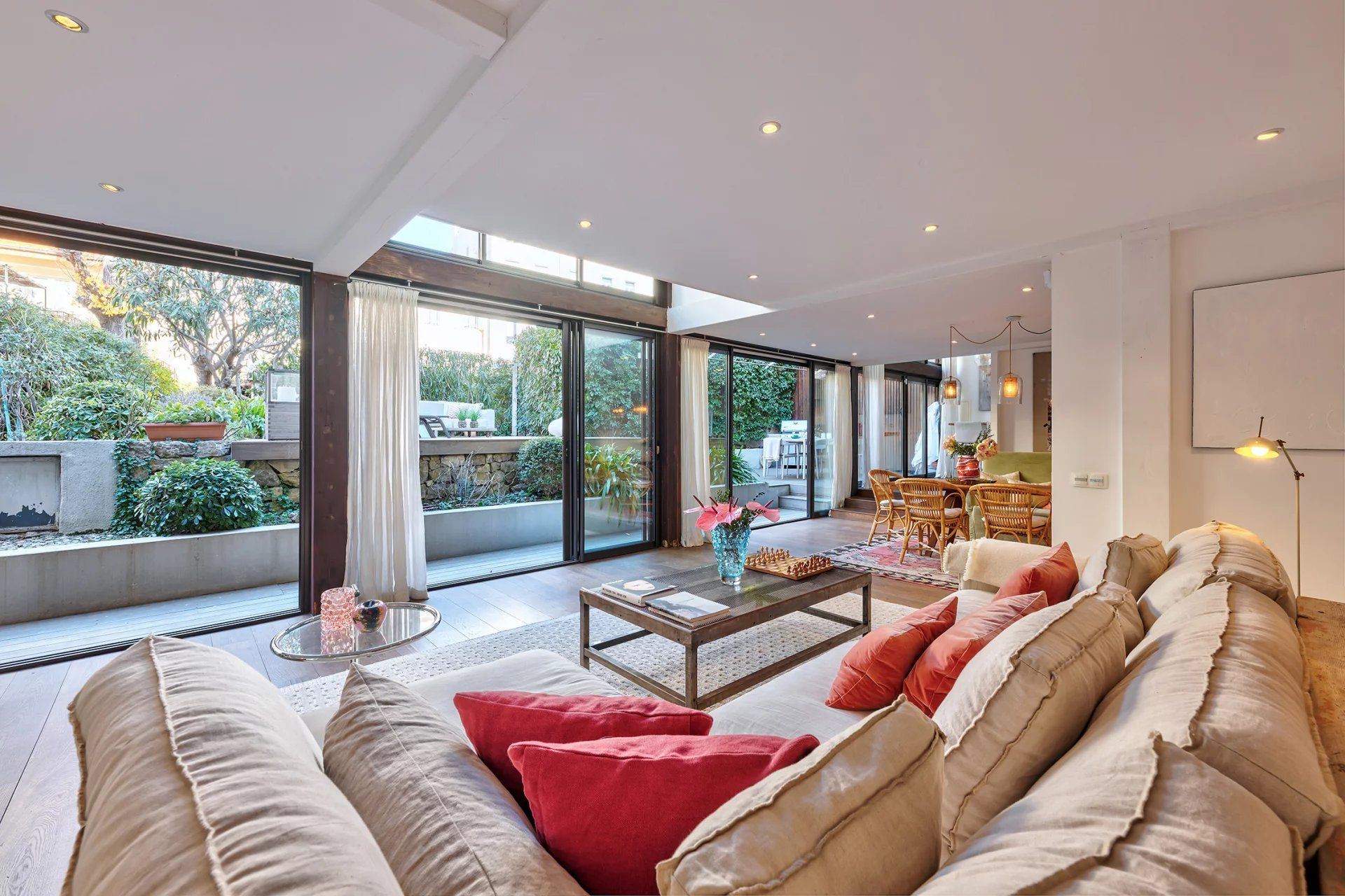 Foto 3 van Cannes Banane