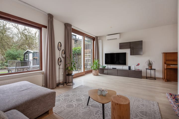 Foto 2 van Carolinenberg 23