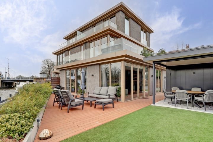 Photo 24 of Westeinde 132-C