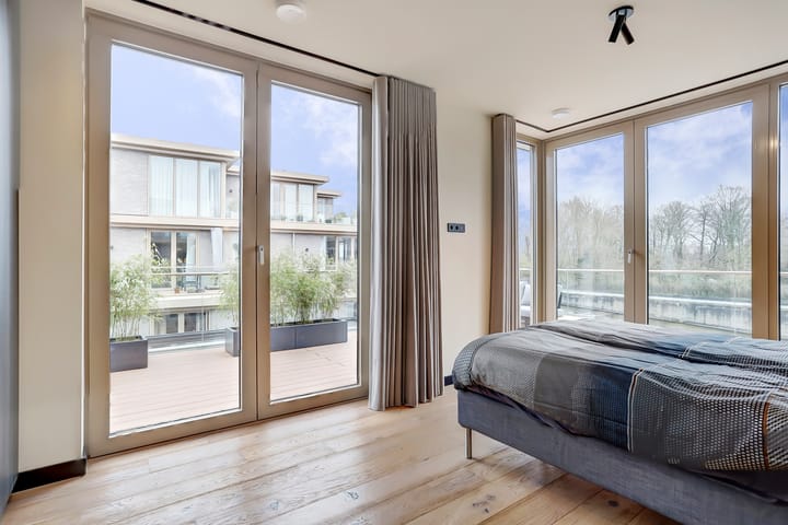 Photo 34 of Westeinde 132-C