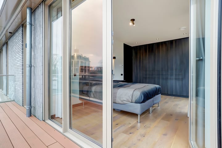 Photo 35 of Westeinde 132-C