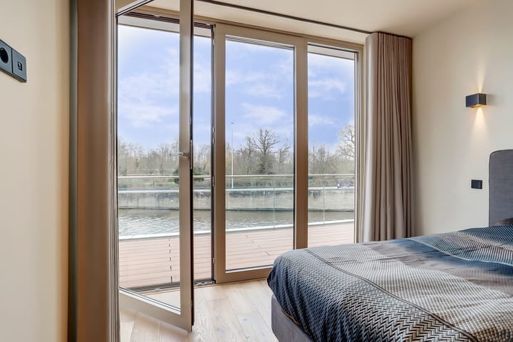 Photo 36 of Westeinde 132-C