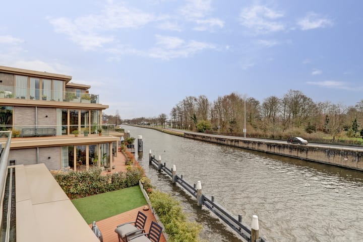 Photo 55 of Westeinde 132-C