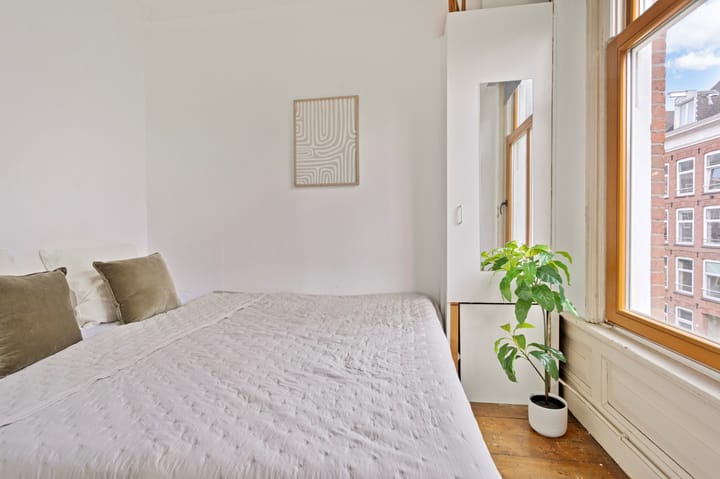 Foto 21 van Van Oldenbarneveldtstraat 44-2