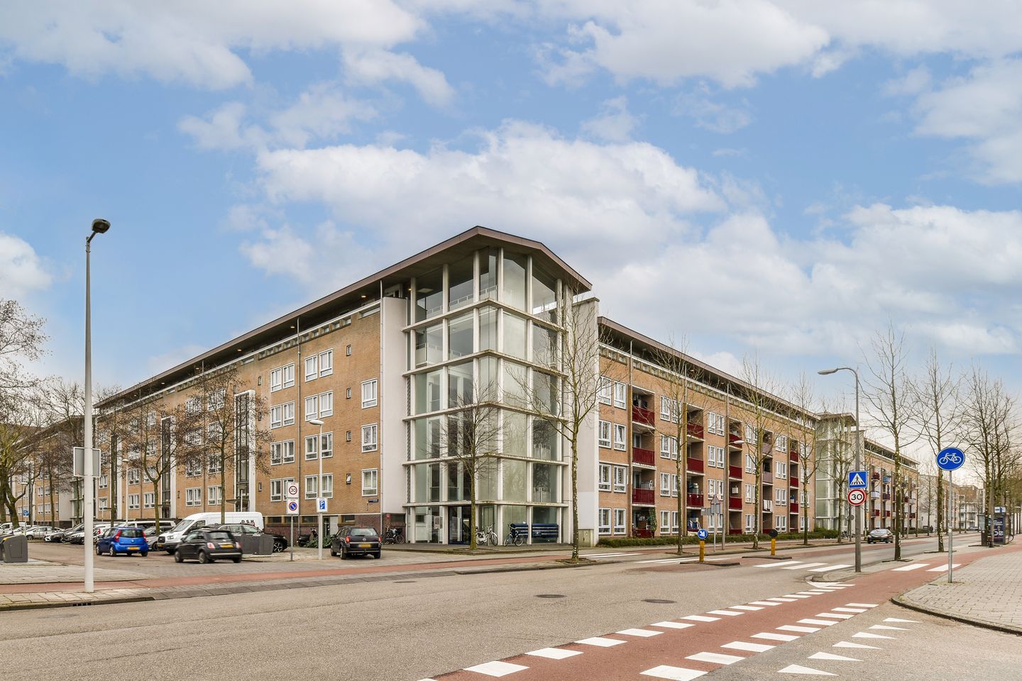 Foto 1 van Aalbersestraat 218