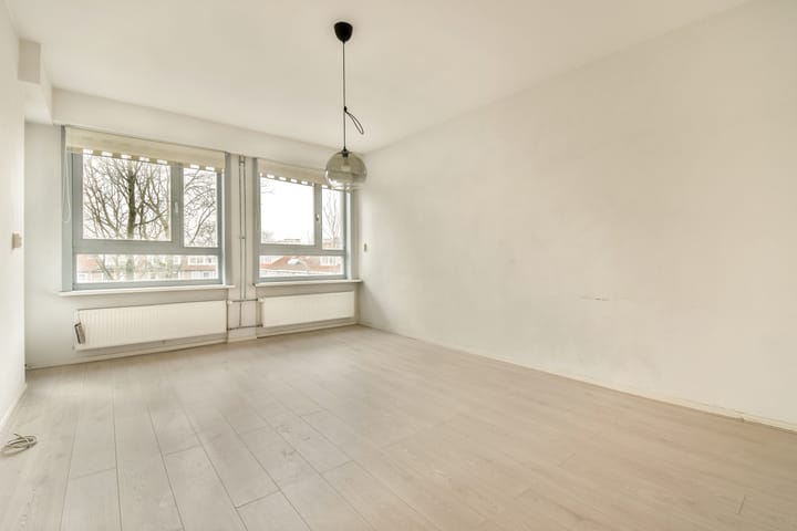 Foto 2 van Aalbersestraat 218