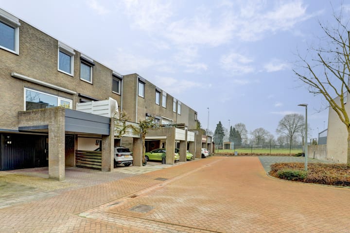 Foto 39 van Gouverneur Houbenstraat 62