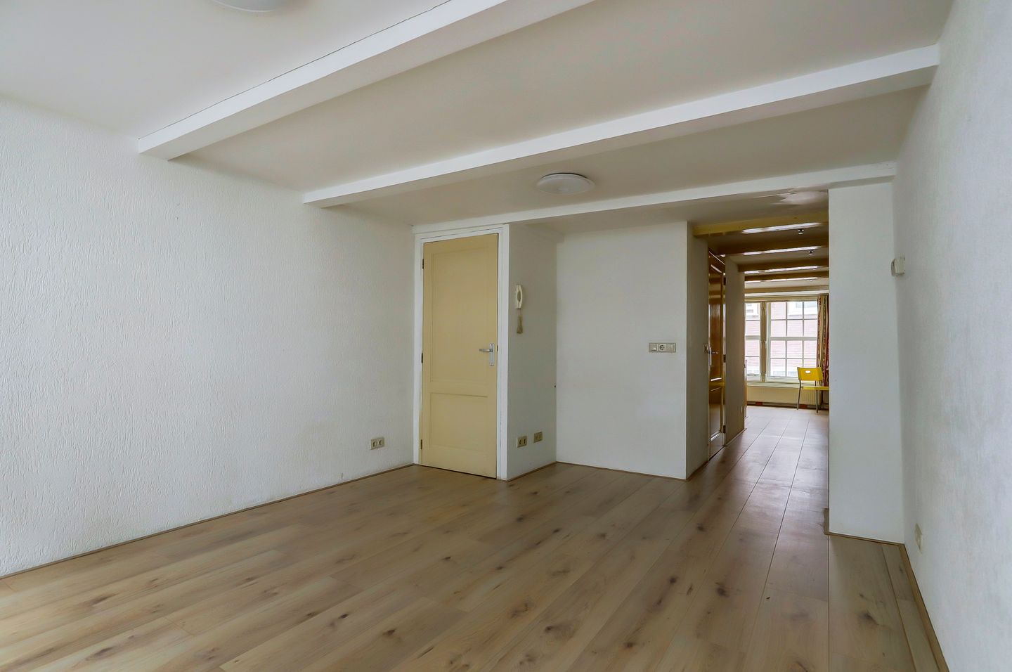 Photo 4 of Sint Jacobsstraat 21-B