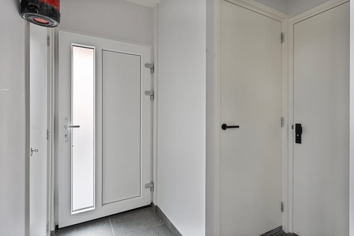 Foto 5 van Pioenroosstraat 2