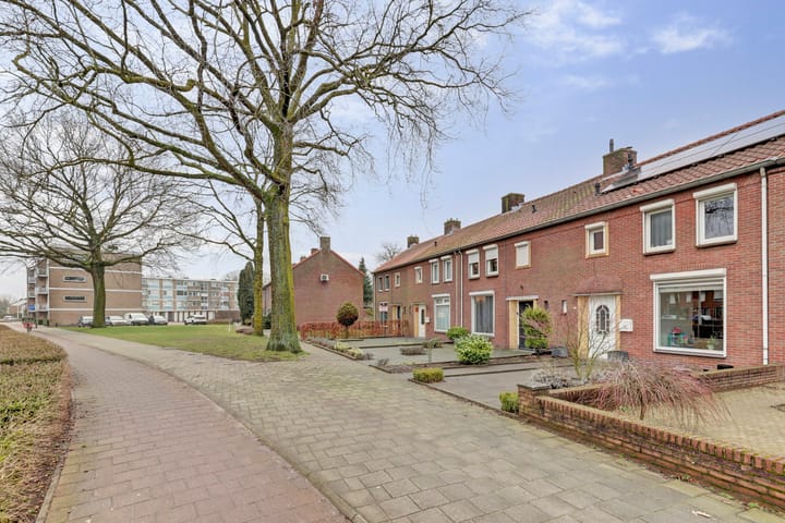 Foto 33 van Koningin Julianaweg 117