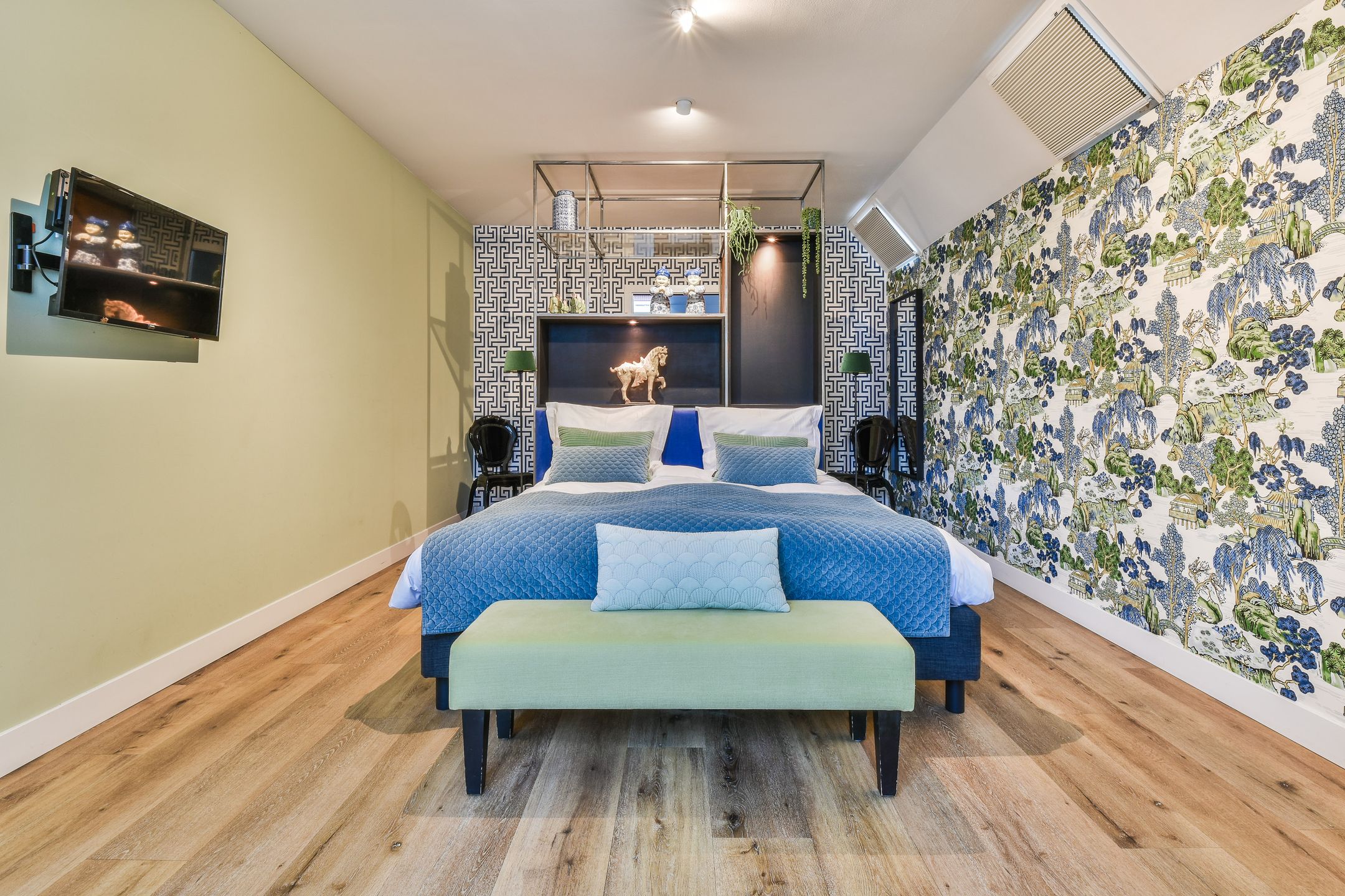 Foto 15 van IJsbaanweg 15-A