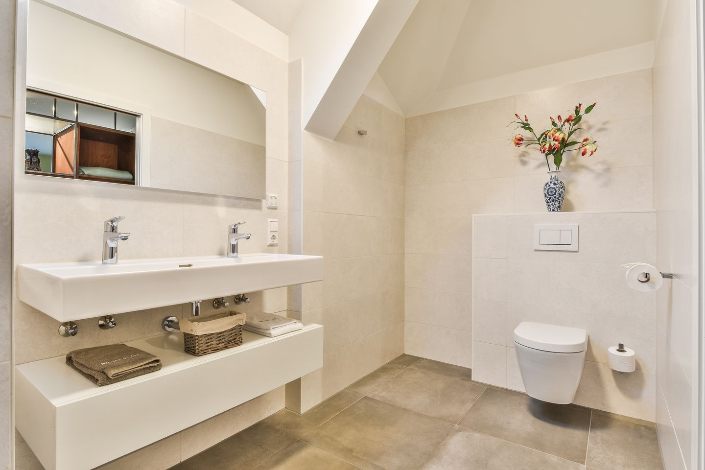 Foto 19 van IJsbaanweg 15-A