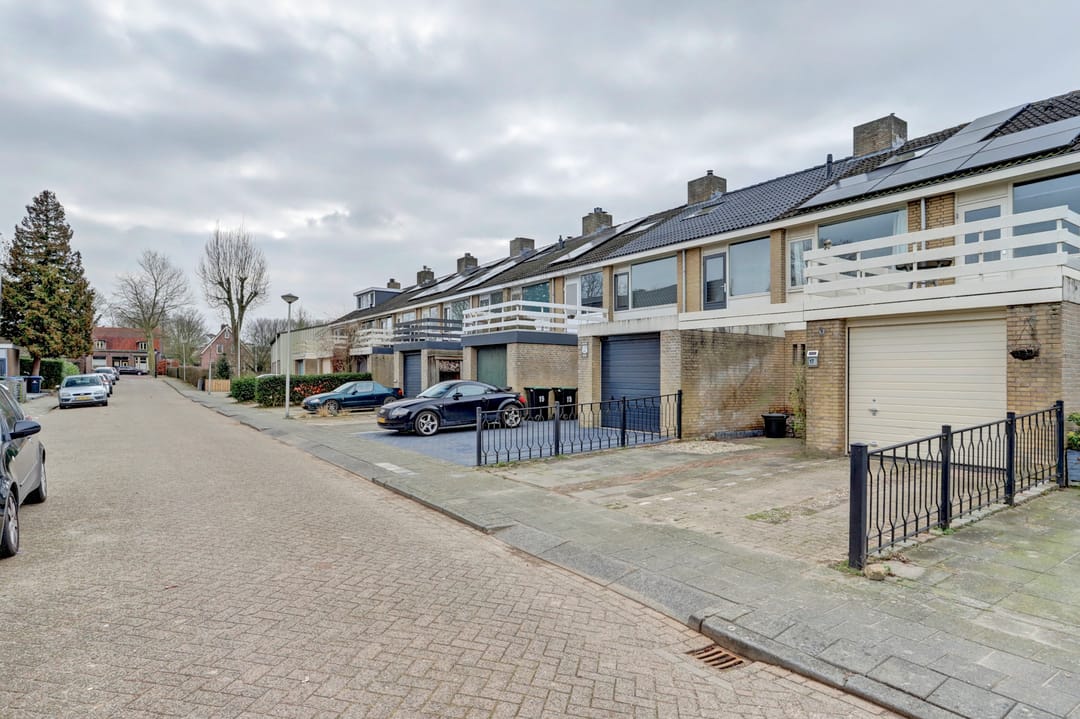 Foto 43 van Cornelis Verheuvelstraat 17