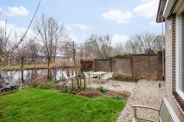 Photo 40 of Drossaardslag 10