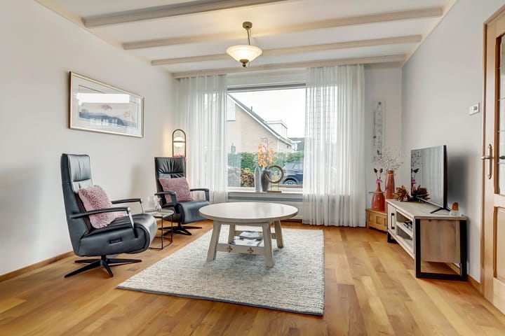 Foto 2 van Julianastraat 20