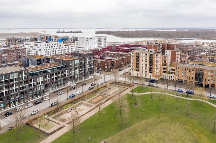 Foto 4 van Eva Besnyöstraat 579