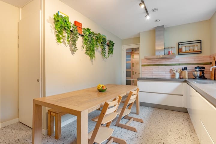 Foto 8 van Eva Besnyöstraat 579