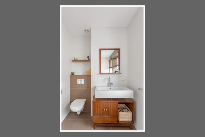 Foto 31 van Eva Besnyöstraat 579