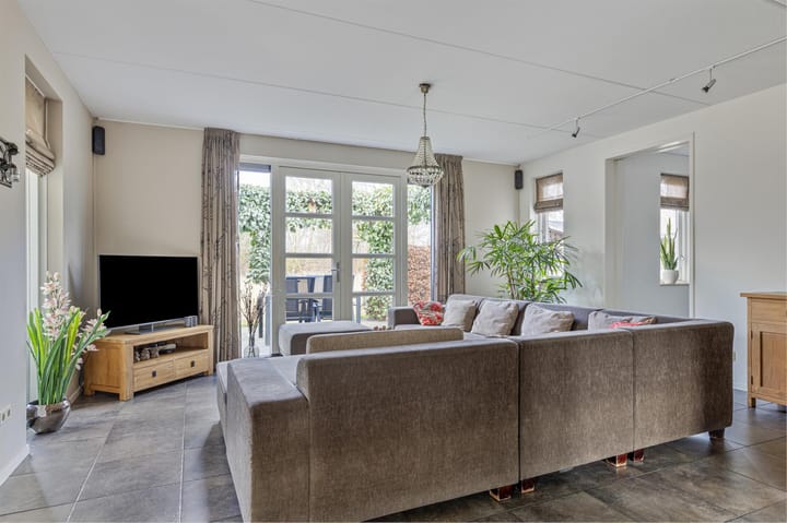 Foto 2 van Niels Bohrhage 25