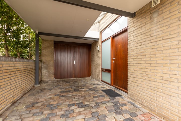 Photo 3 of Caumerboord 81