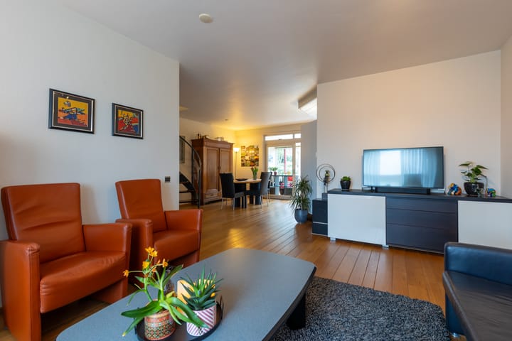 Photo 6 of Caumerboord 81