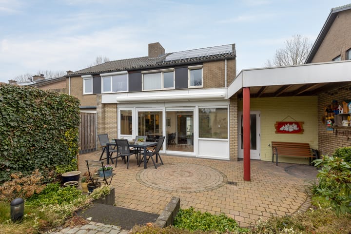 Photo 32 of Caumerboord 81