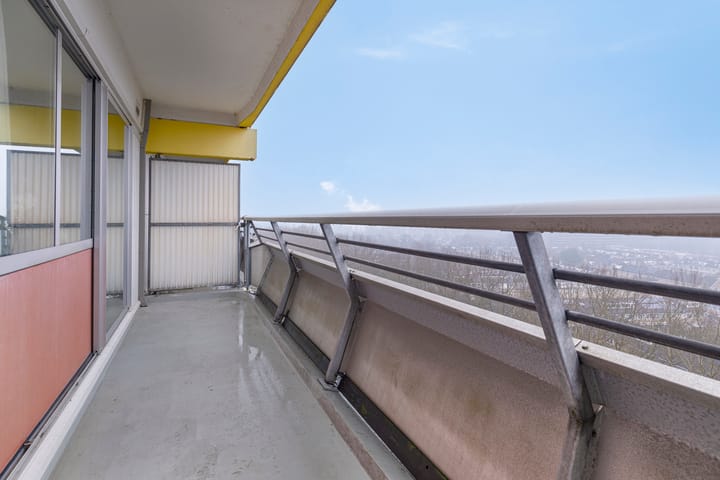 Photo 25 of Burgemeester D. Kooimanweg 427