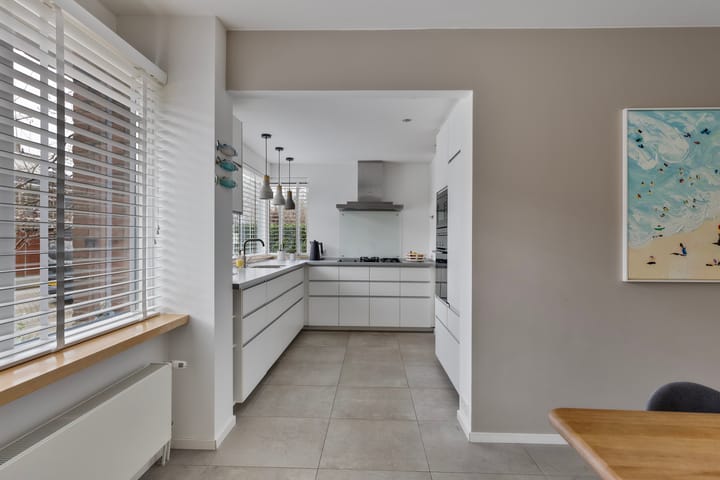 Foto 16 van Van der Lekstraat 10