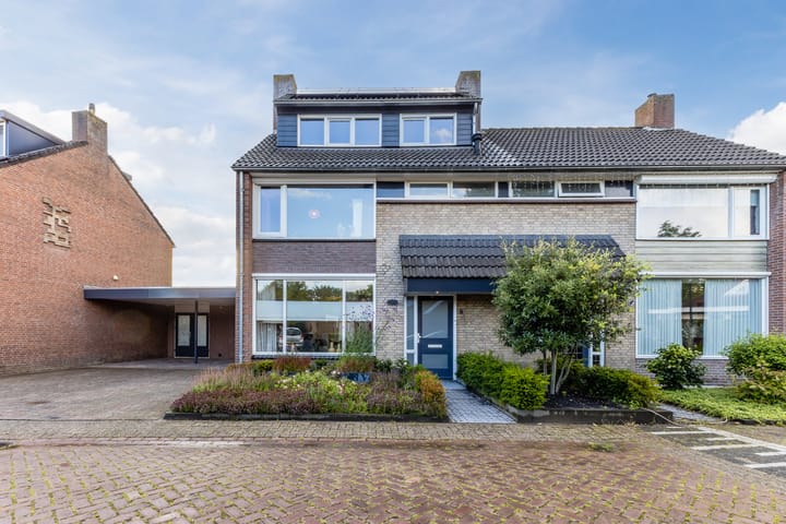 Foto 1 van Meidoornstraat 5