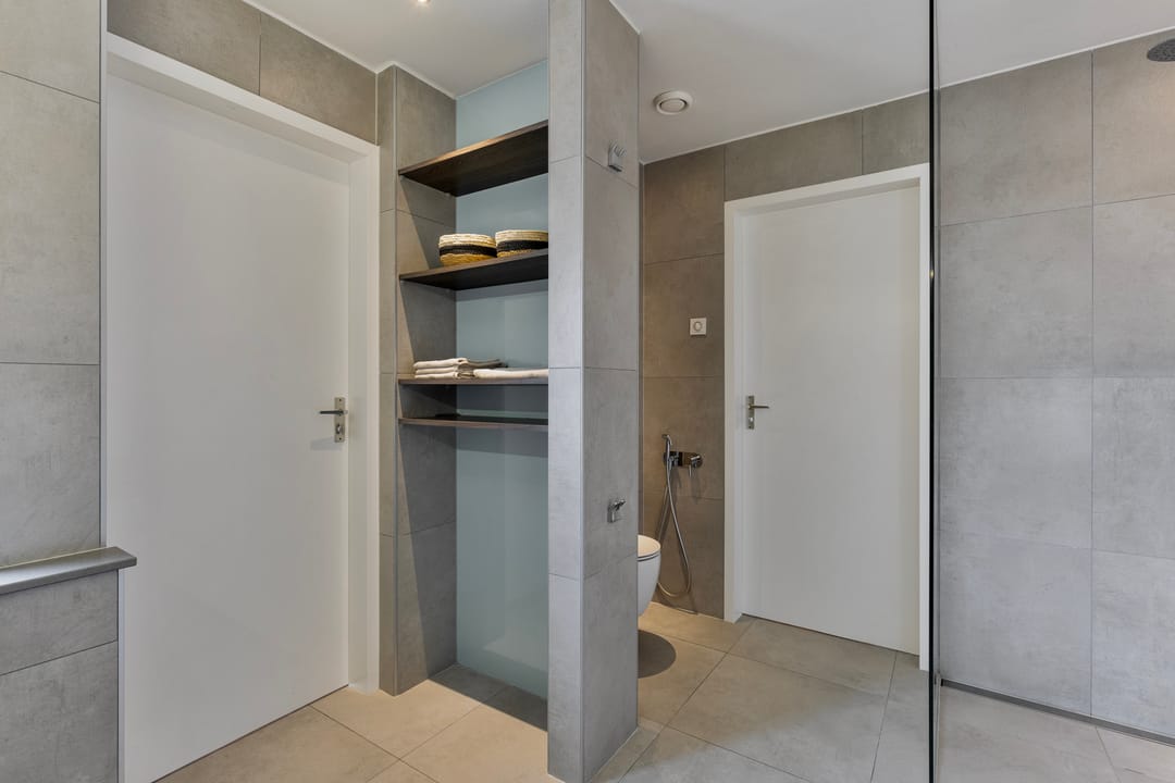 Foto 22 van Van der Lekstraat 10