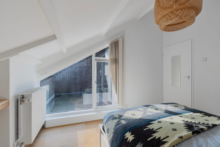 Foto 37 van Van der Lekstraat 10