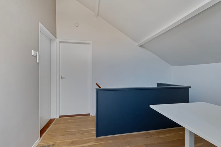 Foto 38 van Van der Lekstraat 10