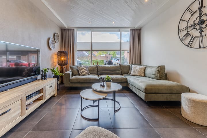 Foto 17 van Meidoornstraat 5