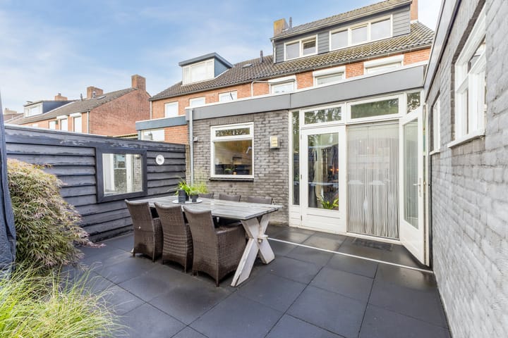 Foto 44 van Meidoornstraat 5