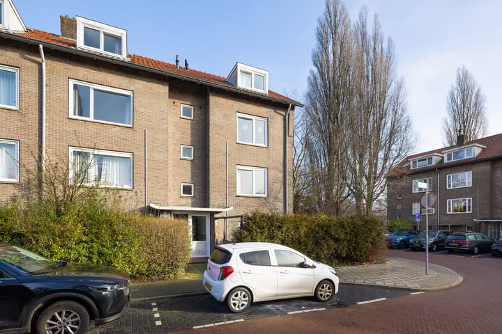 Photo 24 of Adriaen van Ostadelaan 62