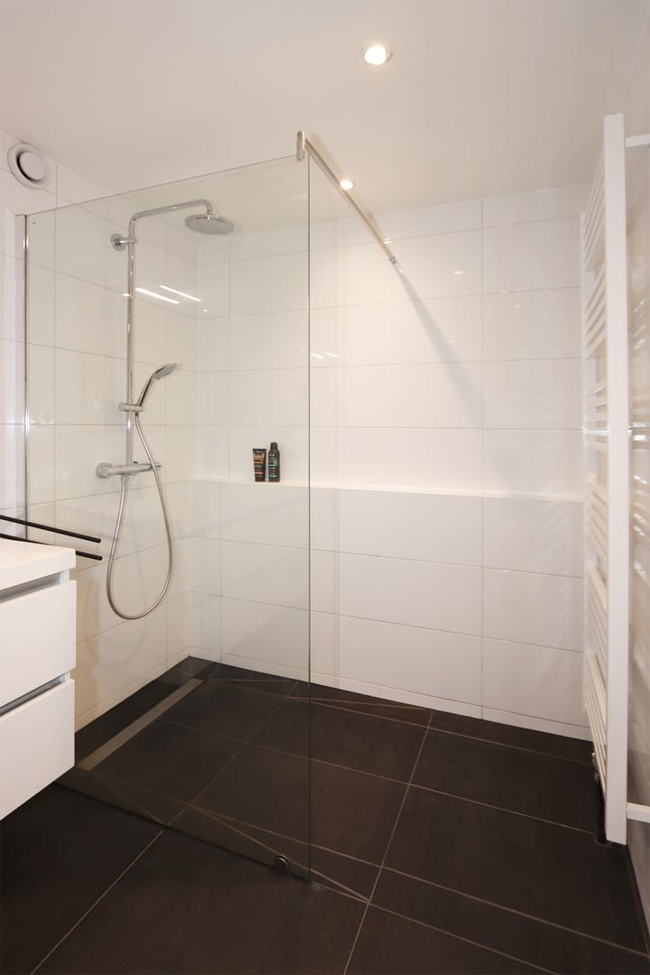 Foto 29 van Kanaalweg 4-A