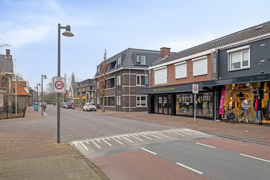 Foto 47 van Grotestraat 102-A