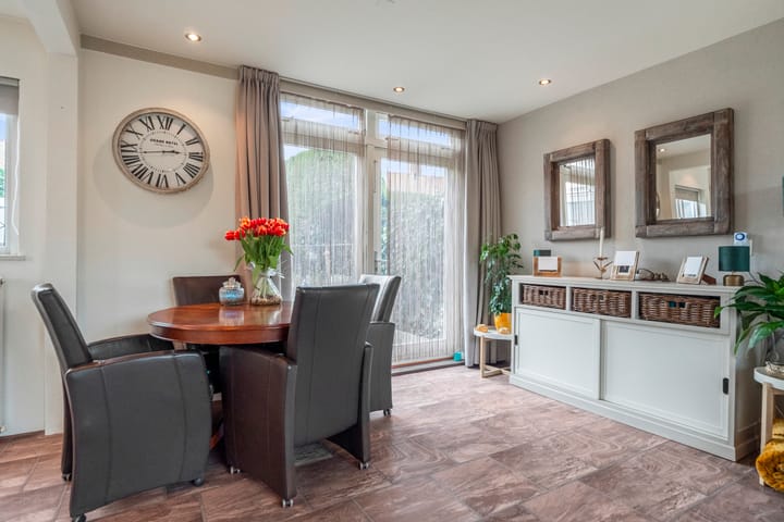 Foto 12 van Charlotte de Bourbonstraat 29