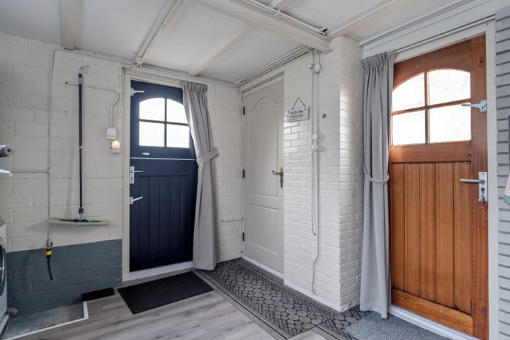 Foto 16 van Charlotte de Bourbonstraat 29