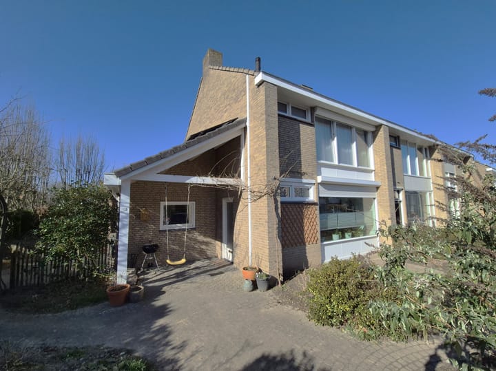 Foto 2 van Neutronstraat 22