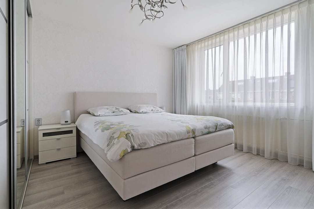 Photo 16 of Adriatischezeestraat 23