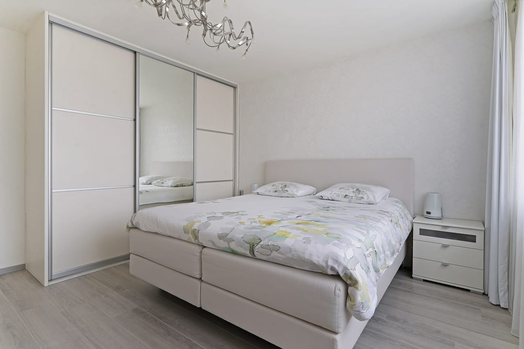 Photo 17 of Adriatischezeestraat 23