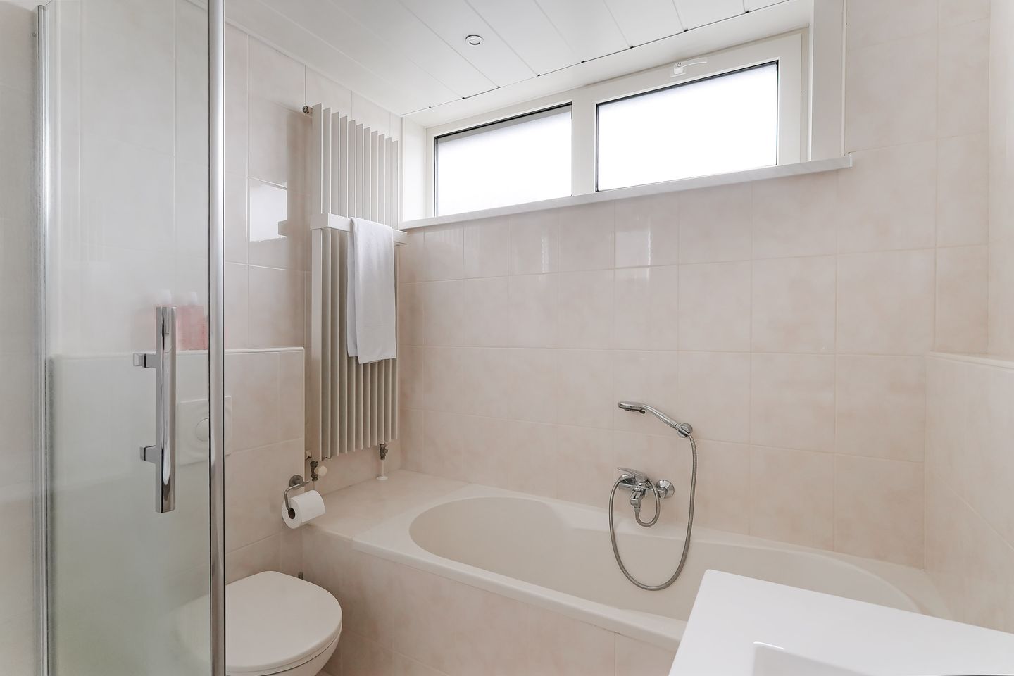 Photo 20 of Adriatischezeestraat 23