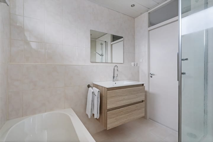 Foto 22 van Adriatischezeestraat 23