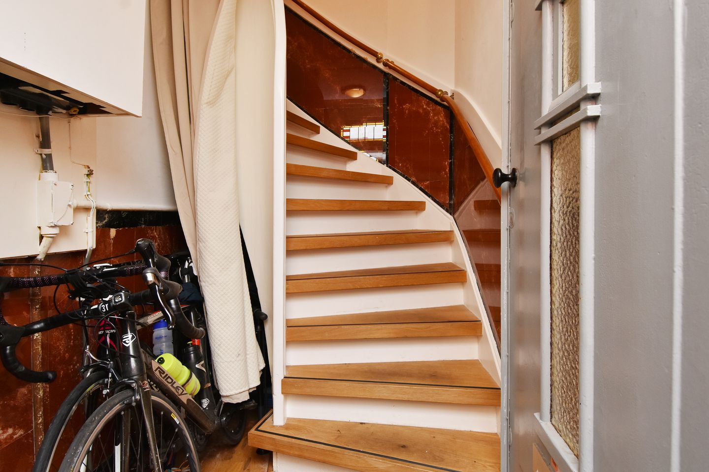 Foto 4 van Den Helderstraat 64