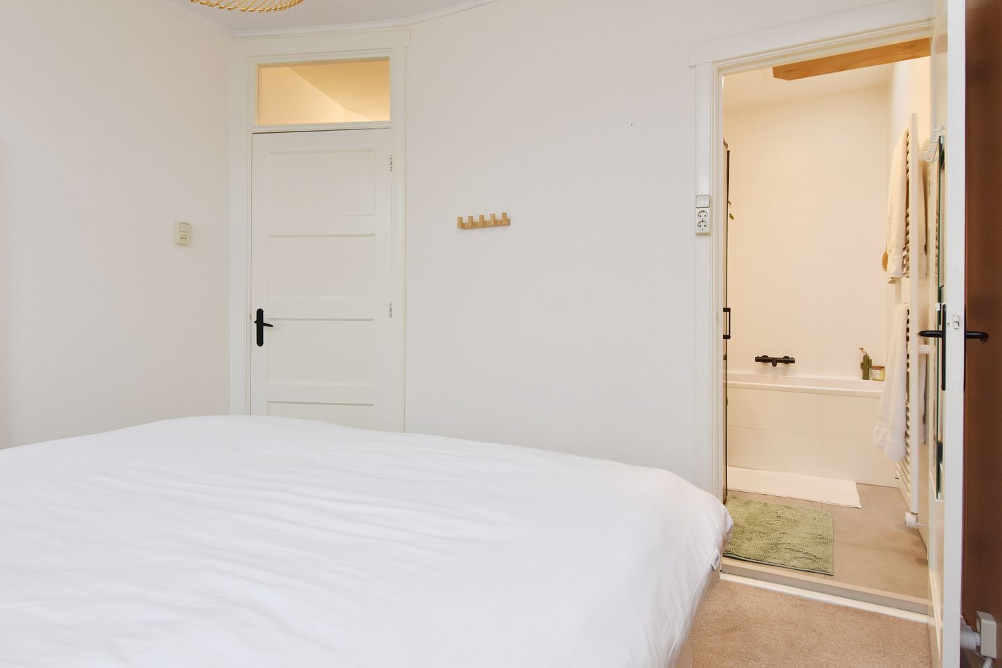 Foto 19 van Den Helderstraat 64